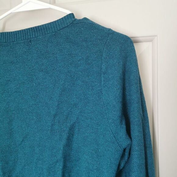 Liz Lange maternity sweater size am - Picture 4 of 4